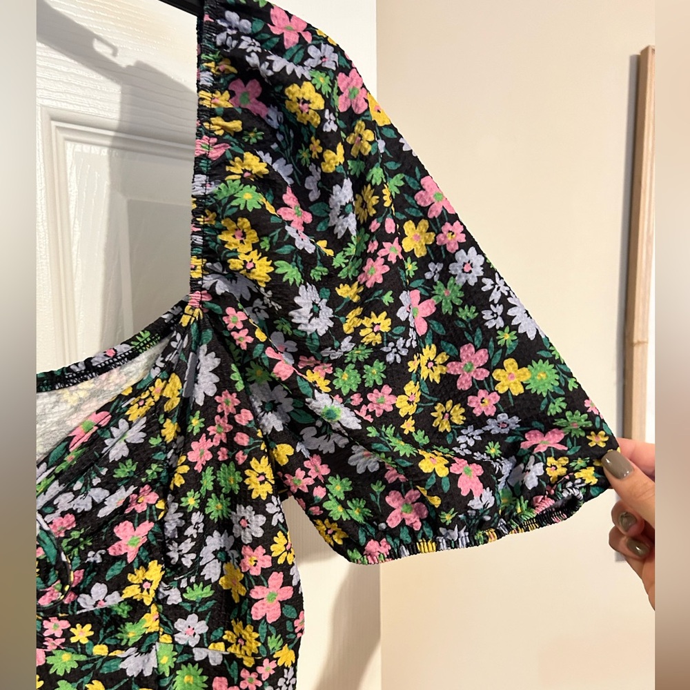 Miss Selfridge summer floral mini dress - Picture 3 of 5